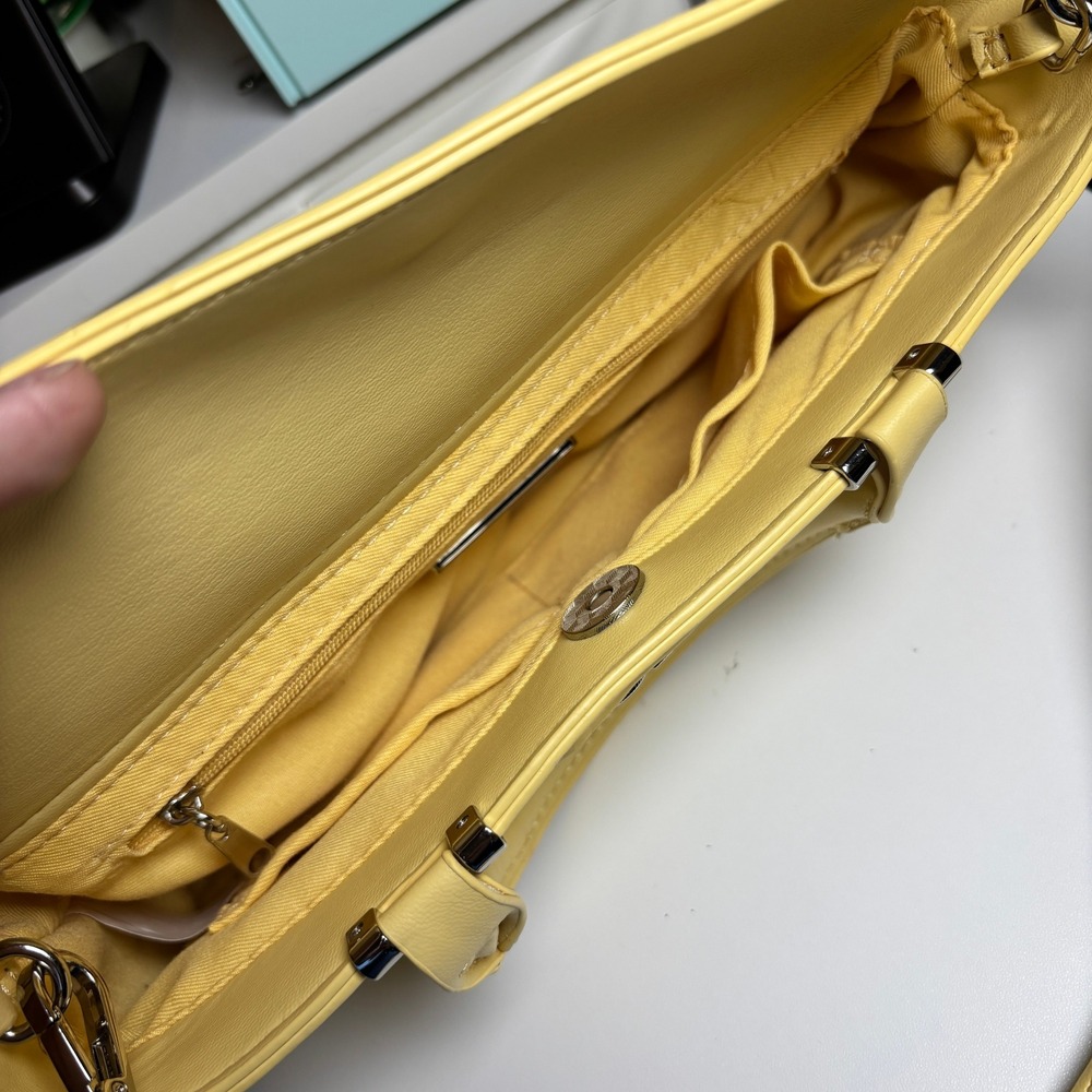 Steve Madden Pale Yellow Faux Leather Satchel Crossbody Handbag Silver SM Logo - Picture 9 of 14